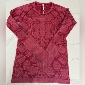 Lululemon Swiftly Tech Long Sleeve Crew